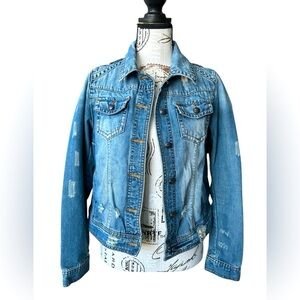 White Crow distressed women’s patriotic denim jean jacket size small